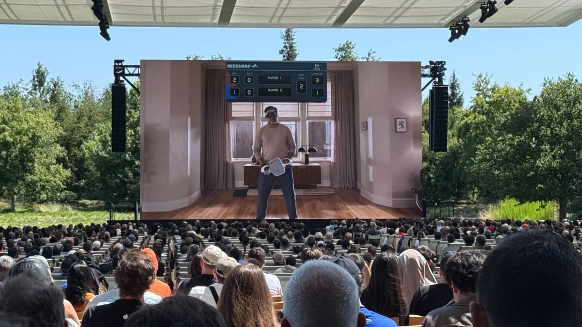 Apple's Vision Pro and the Controller Conundrum: Is the Future Hand-Free?
